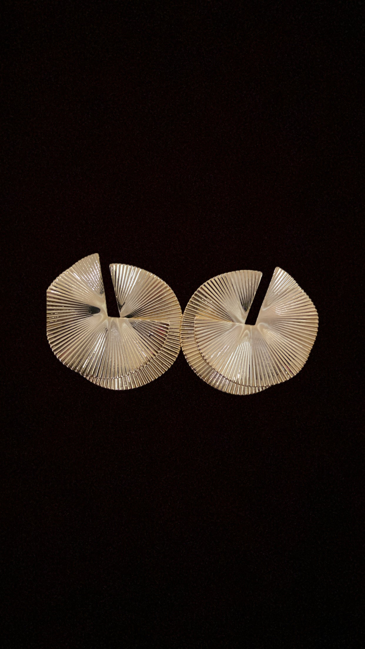 Ivory fan studds