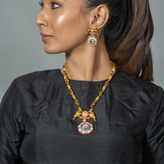 Hexagon Statement Har – Geometric Boldness, Modern Elegance